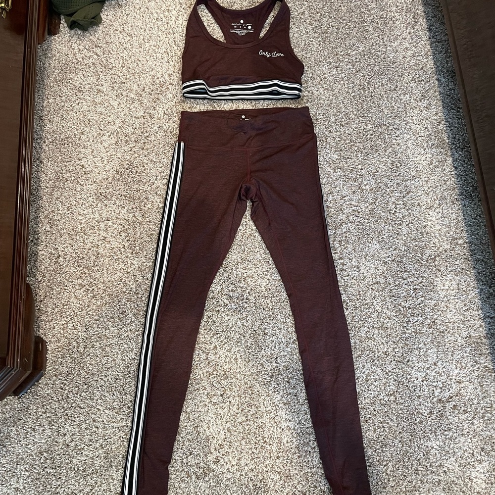 NWOT Spiritual Gangster workout set maroon/black. ‘Only Love’